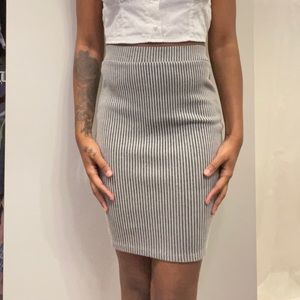 Chic Bodycon Business Skirt / Gray & White